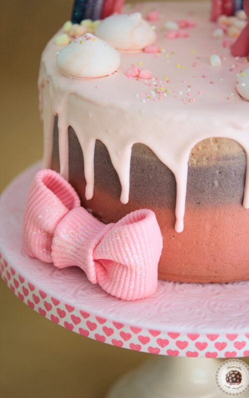 drip-cake-tartas-decoradas-my-little-pony-pinkie-pie-mi-pequeno-pony-mericakes-chocolate-meringue-kisses-pink-cake-pastel-de-cumpleanos-tartas-personalizadas-reposteria-creativa-7