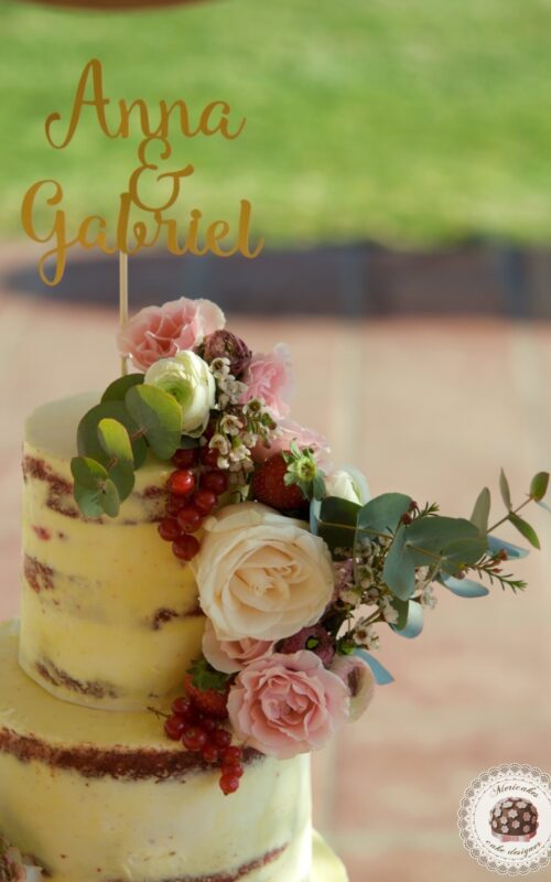 Flowers and Fruit Semi Naked Wedding Cake, tarta de boda, mericakes, strawberry, red velvet, barcelona wedding, fresh flowers 10