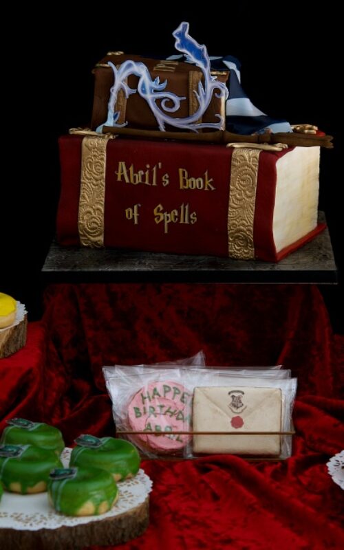 Harry potter cake, hogwarts donuts, harry potter cookies, mericakes, mesa dulce harry potter, harry potter dessert table, 9