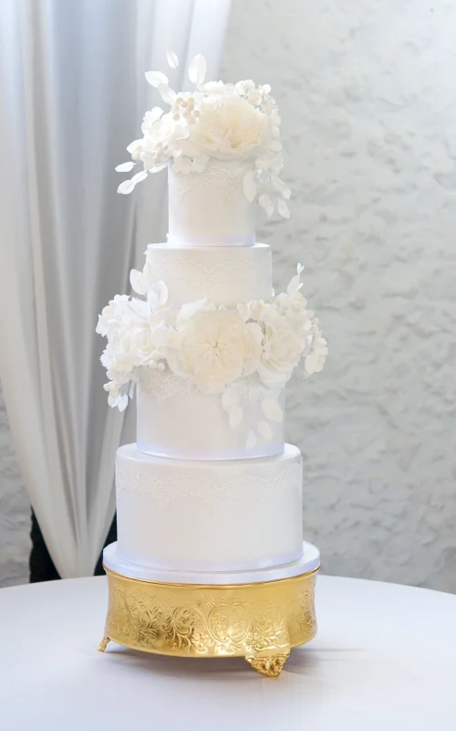 Lace Garden wedding cake