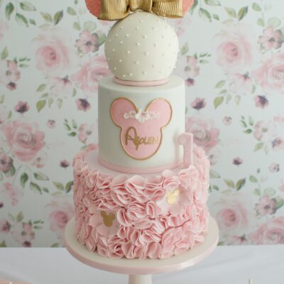 Mesa dulce Minnie Mousse, Tarta Minnie, cupcakes minnie, cakepops minnie, mericakes, tartas personalizadas, pasteleria barcelona,5
