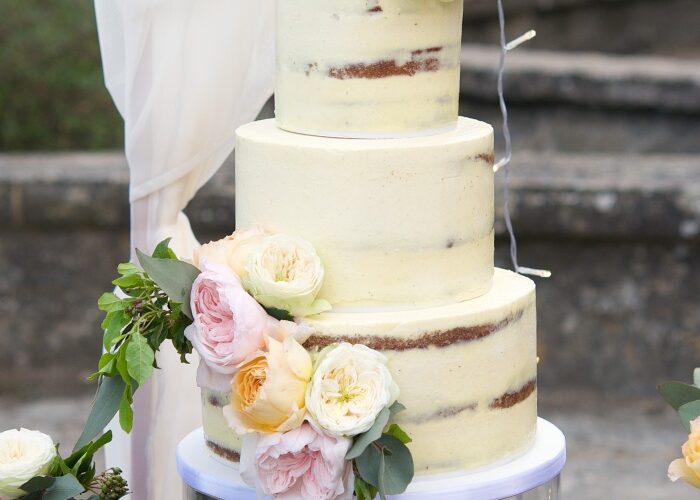 Mesa dulce rustica, Wedding dessert bar, tarta de boda, wedding sweet table, barcelona wedding, mericakes, macarons, donuts, cakepops, seminaked wedding cake, 3