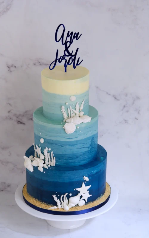 Ocean Lovers Wedding Cake