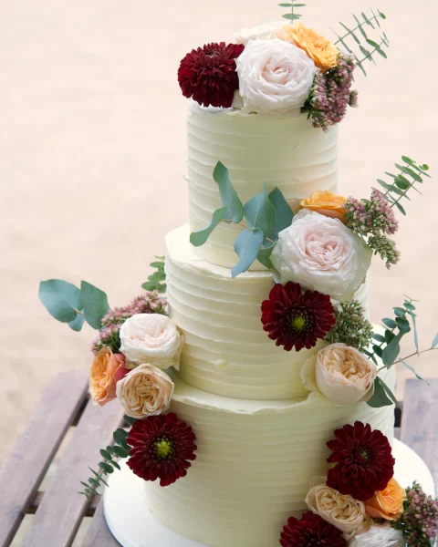 Romantic floral wedding cake
