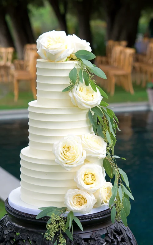 Roses and Comb Wedding Cake