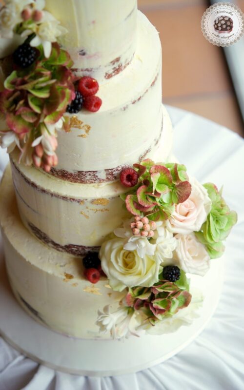 Semi naked flowers cake, wedding cake, tarta de boda, spain wedding, red velvet, fresh flowers, mericakes, pastry, barcelona 2