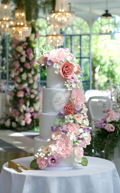 Sugar Blooms wedding cake