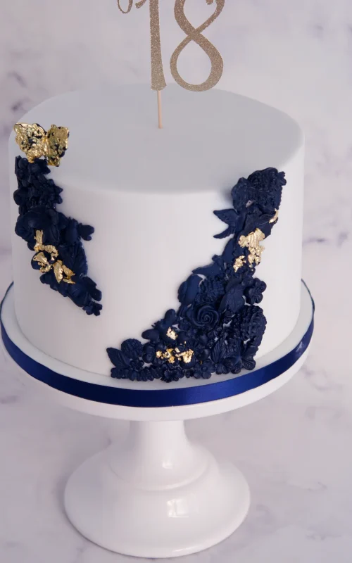 tarta bajo relieve flora y fauna