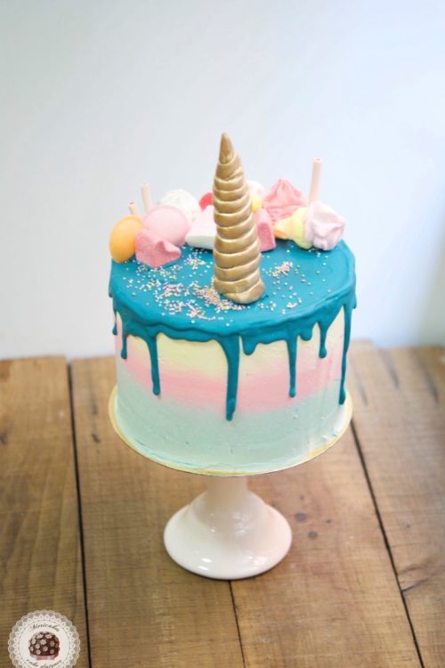tarta-drip-cake-cream-cake-without-fondant-unicorn-unicornio-mericakes-chuches-candy-red-velvet-reposteria-creativa-sugarcraft-barcelona-tartas-barcelona-tartas-decoradas-cake