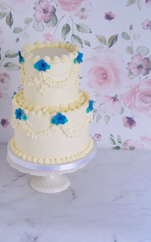 Vintage Blue Floral Cake