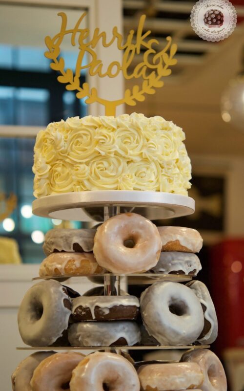 Wedding cake, tarta de boda, spain wedding, doughnuts, doughnuts tower, donuts, berlinas, donas, mericakes, barcelona, wedding stories, cream cake, cake topper, chocolate 6