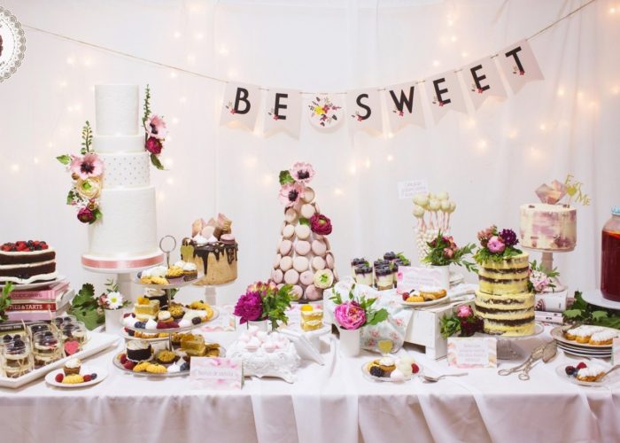 curso-mesas-dulces-mericakes-barcelona-pasteleria-clase-privada-sugarcraft-dessert-table-sweet-table-reposteria-creativa-eclairs-macarons-meringue-kisses-naked-cake-drip-cake-wedding-ca