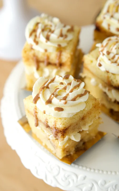 Cinnamon Roll Cake